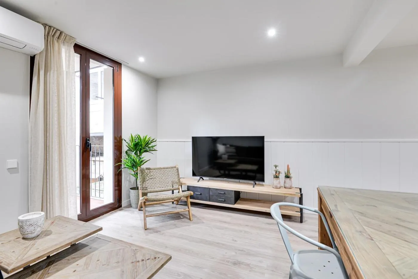 Lucasland Apartments Barcelona 0*,