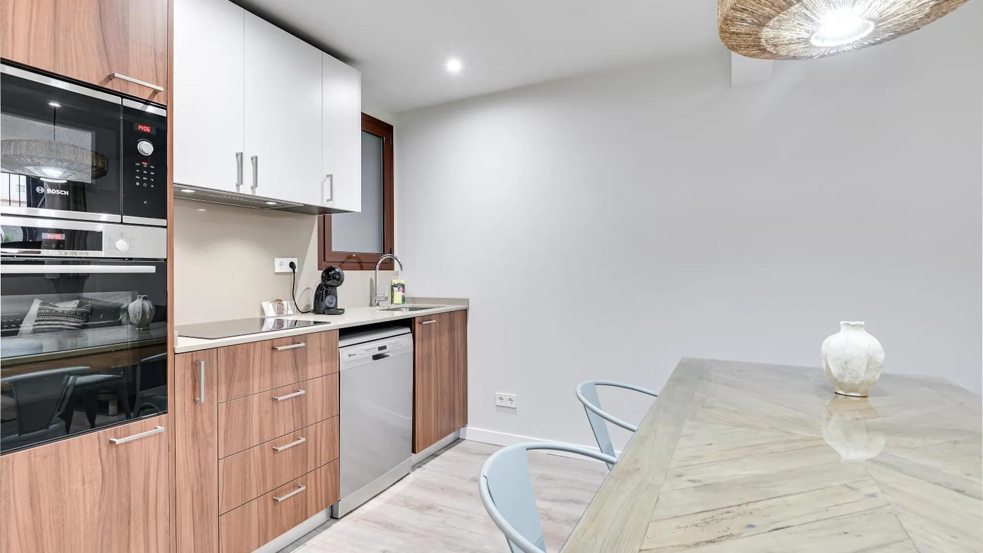 Lucasland Apartments Barcelona