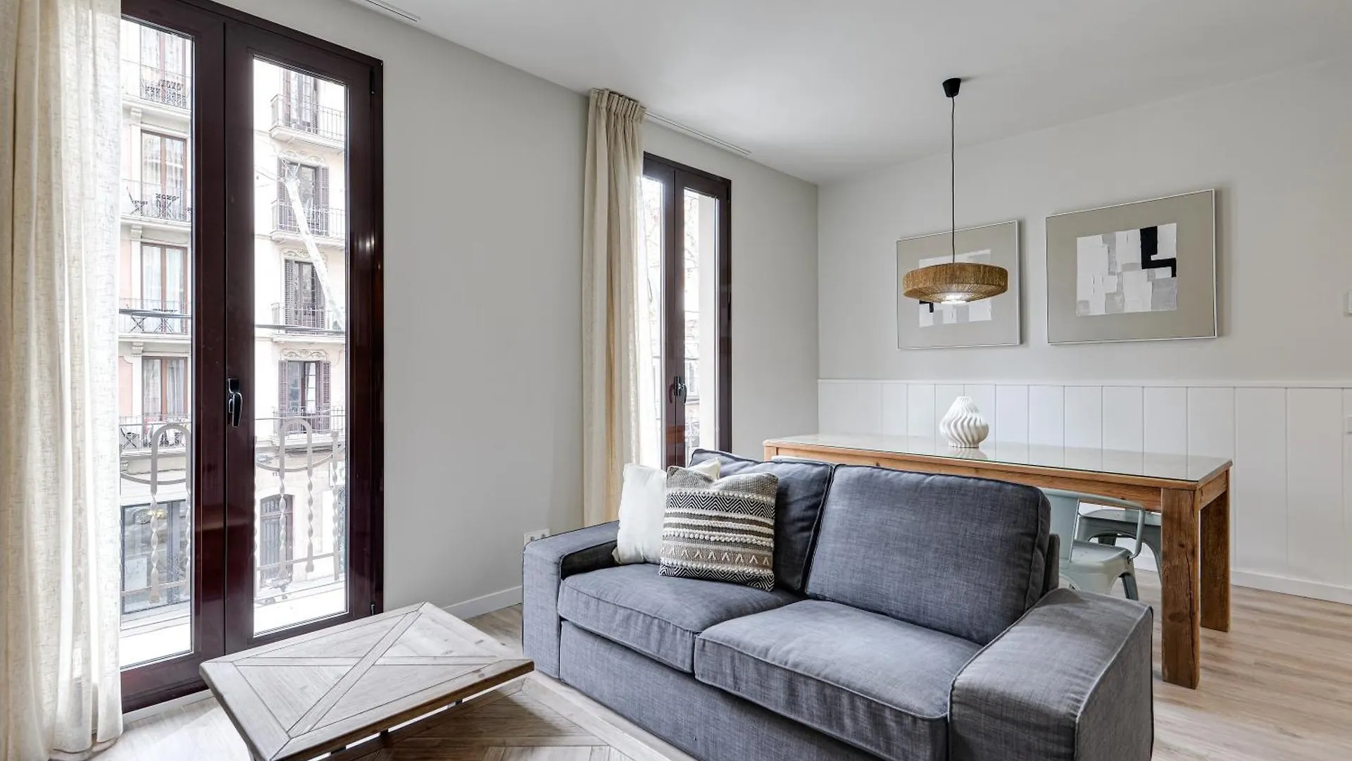 Lucasland Apartments Barcelona 0*,