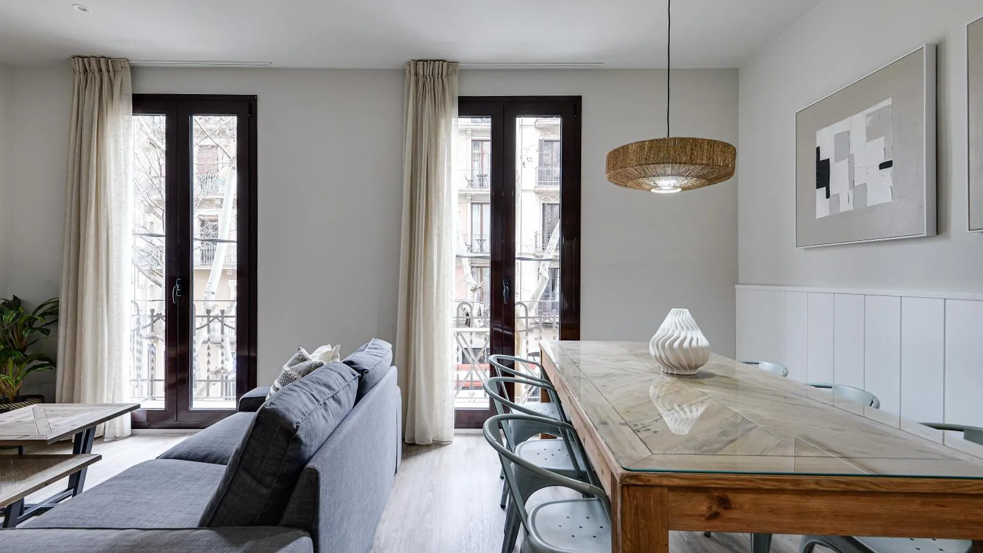 Lucasland Apartments Barcelona